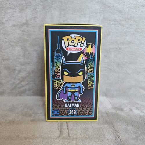 Batman The Animated Series Black Light Batman #369 Special Edition Funko Pop!