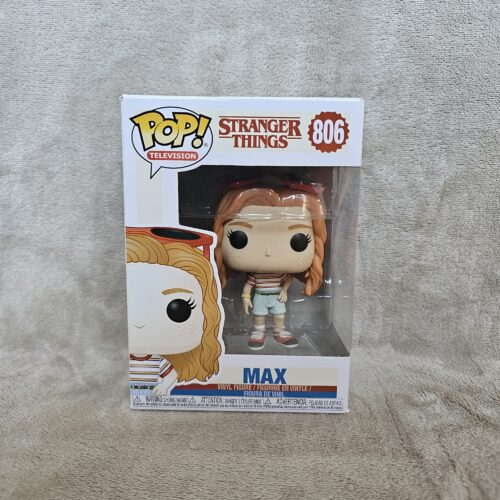 Max Mall Outfit #806 Funko Pop! Stranger Things Max Mall Outfit #806 Funko Pop! Stranger Things