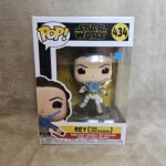 Star Wars: The Rise of Skywalker | Rey (Two Lightsabers) #434 Funko Pop!