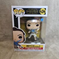 Star Wars: The Rise of Skywalker | Rey (Two Lightsabers) #434 Funko Pop!