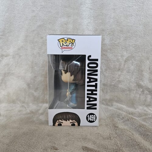 Stranger Things | Season 4 Jonathan (with Golf Club) #1459 Funko Pop! | Funko
